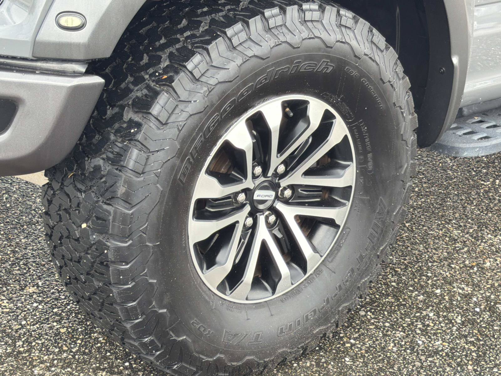 Certified 2020 Ford F150 Raptor w/ Equipment Group 801A Mid AWD/4WD image 9