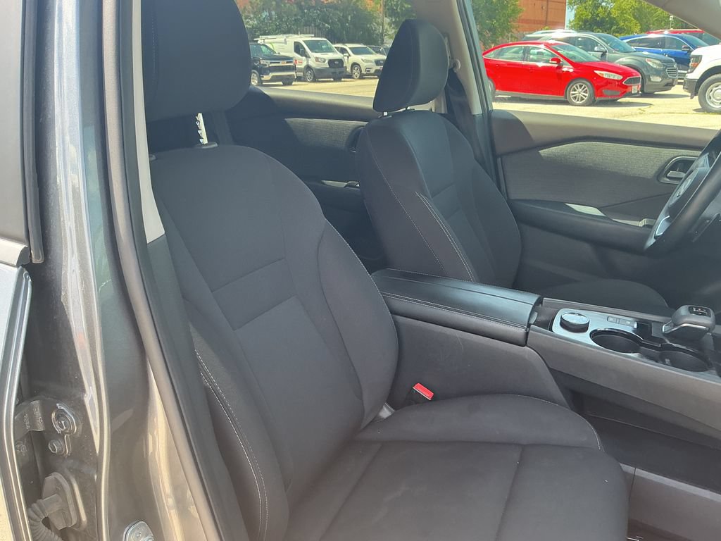 Used 2023 Nissan Rogue S AWD/4WD image 22