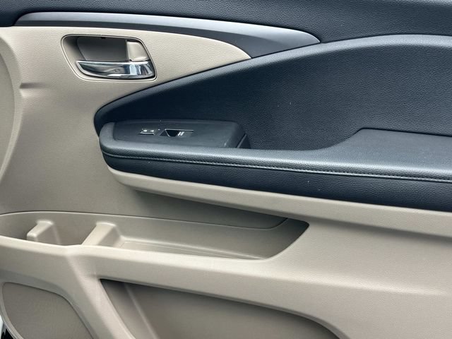 Used 2022 Honda Pilot EX-L image 29