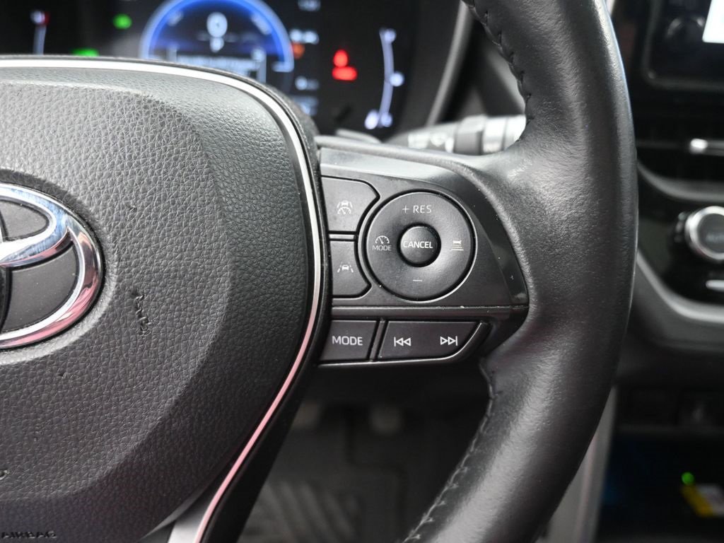 Used 2023 Toyota Corolla Cross XSE w/ Convenience Package image 7