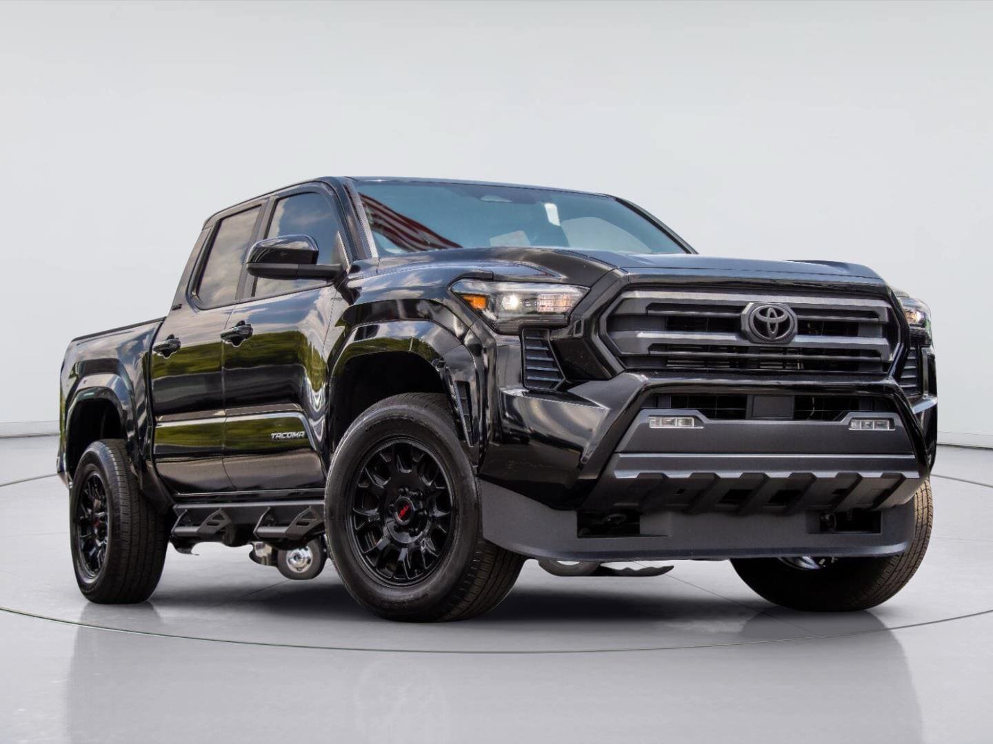 Used 2024 Toyota Tacoma SR5 RWD image 3