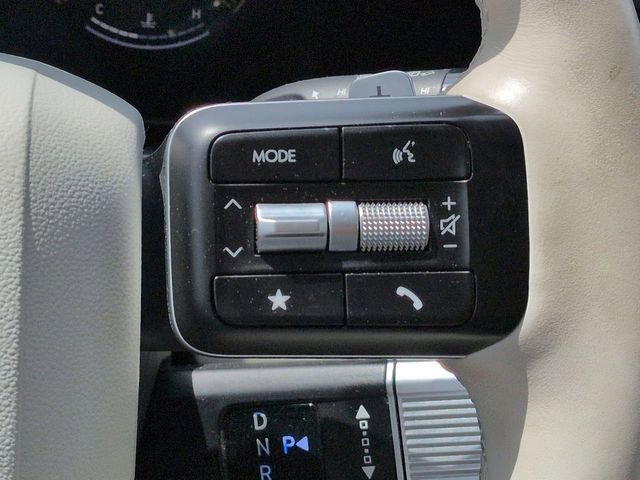 Used 2025 Hyundai Santa Fe SEL image 30