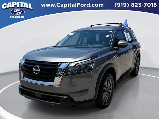 Used 2025 Nissan Pathfinder SV FWD video 1