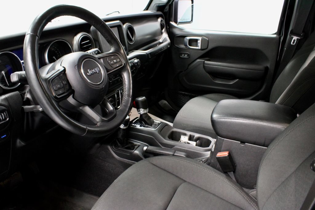 Used 2023 Jeep Wrangler Unlimited w/ Cold Weather Group AWD/4WD image 22