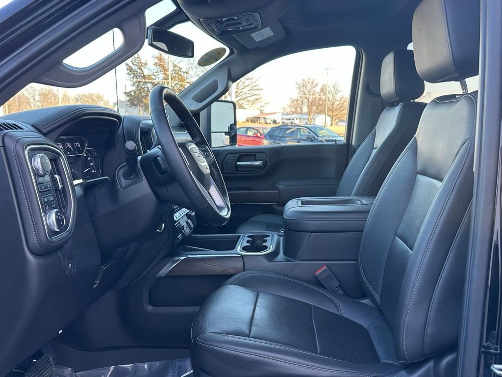Used 2022 GMC Sierra 2500 SLT w/ SLT Premium Package image 11