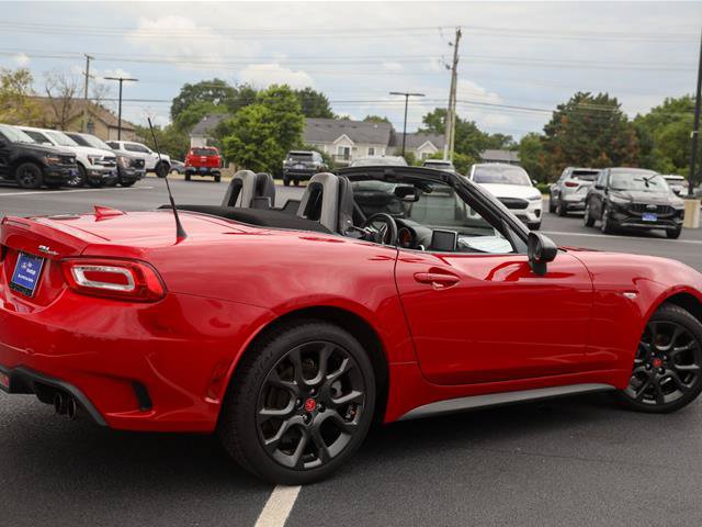Used 2017 FIAT 124 Spider Abarth RWD image 14