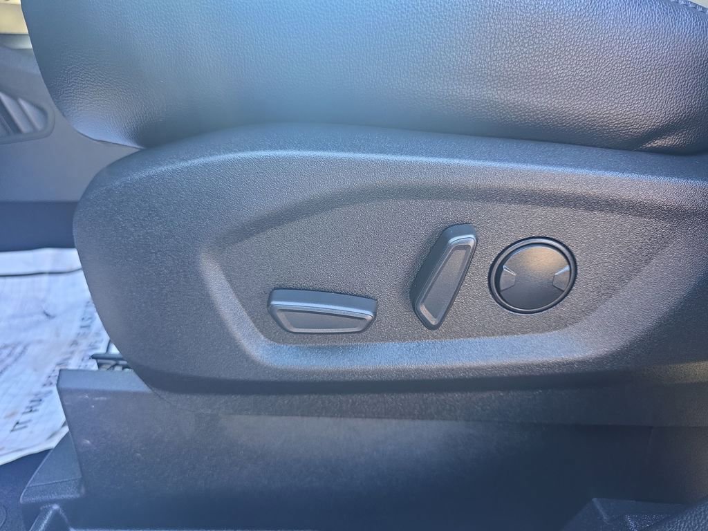 Certified 2024 Ford Edge Titanium image 17