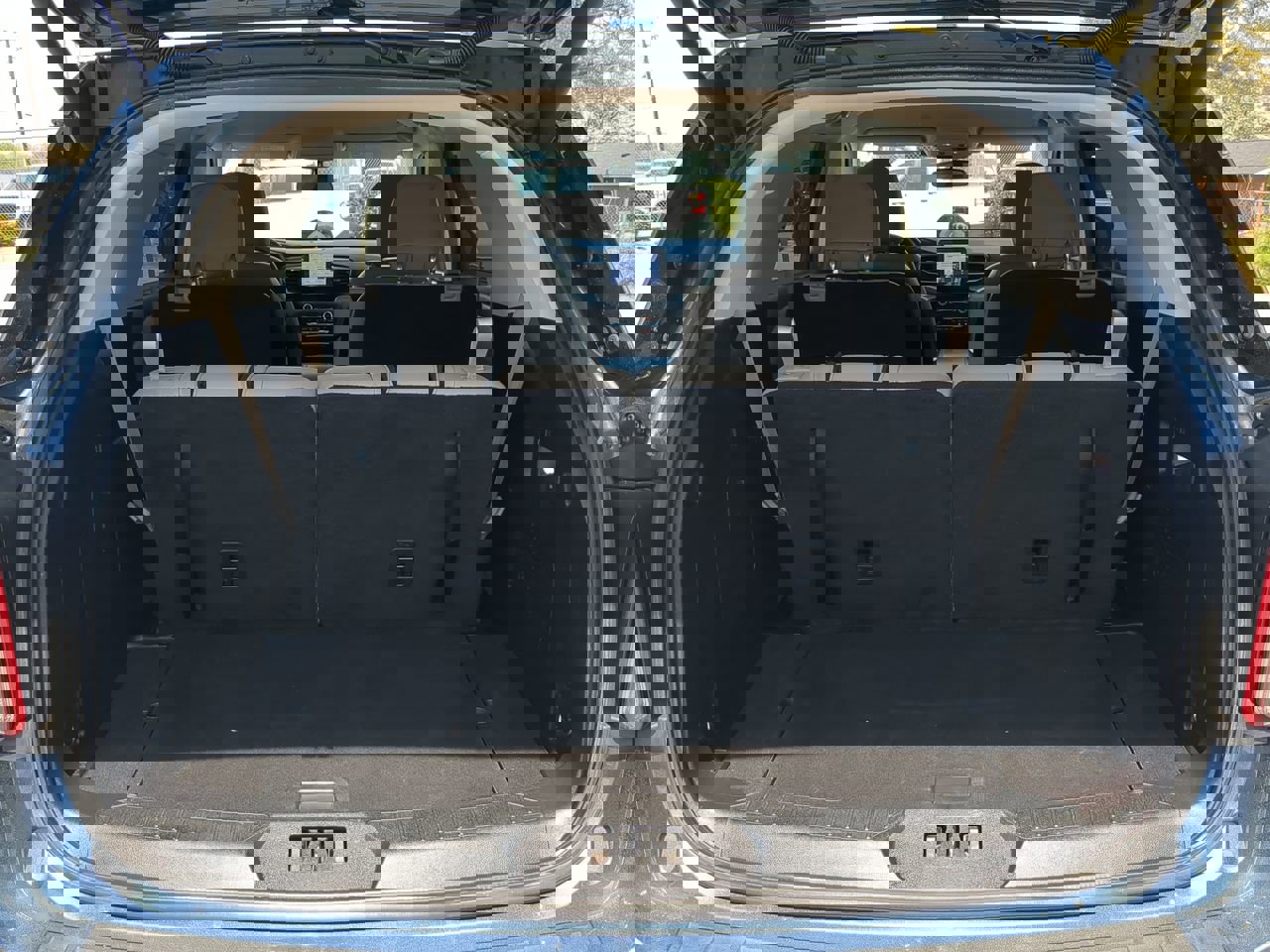 Certified 2020 Ford Explorer XLT w/ Equipment Group 202A image 11