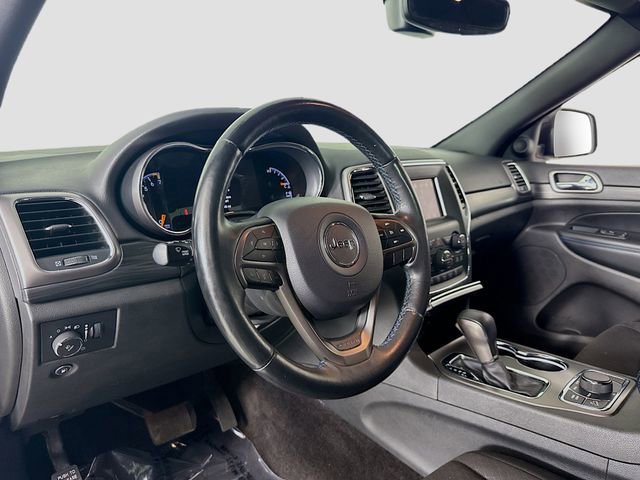 Used 2019 Jeep Grand Cherokee Laredo image 9