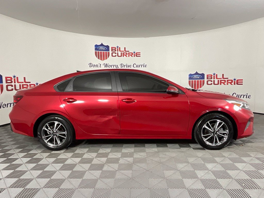 Used 2023 Kia Forte LXS w/ LXS Technology Package FWD image 2