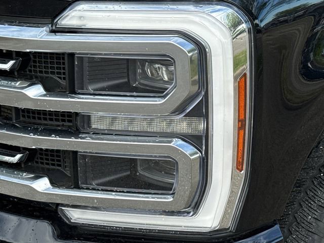 Certified 2024 Ford F250 Platinum w/ FX4 Off-Road Package AWD/4WD image 4