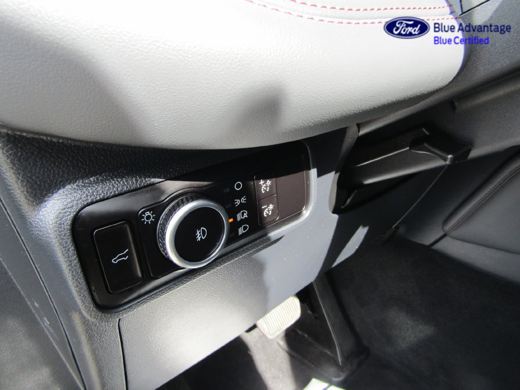 Certified 2025 Ford Explorer Active w/ Active Comfort Package AWD/4WD image 28