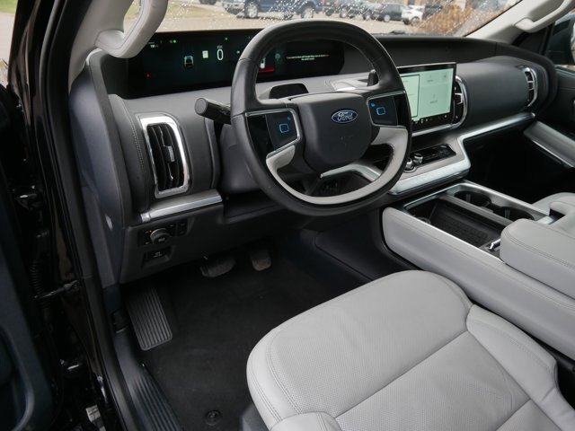 Certified 2025 Ford Expedition Max Platinum w/ Driver's Package AWD/4WD image 14