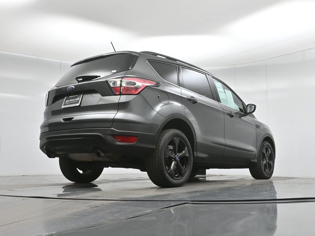 Certified 2018 Ford Escape SEL image 50
