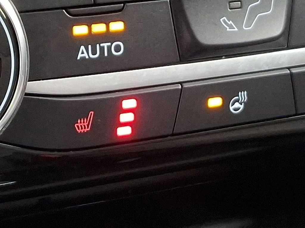 Certified 2022 Ford Escape SE w/ Cold Weather Package image 26