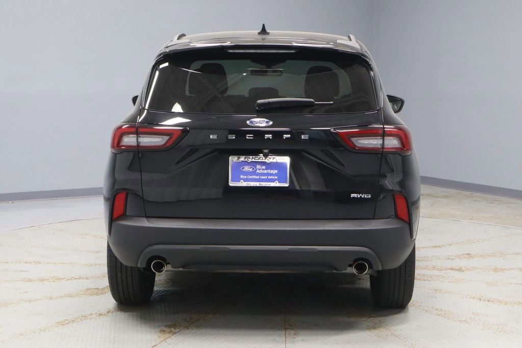 Certified 2025 Ford Escape ST-Line AWD/4WD image 4