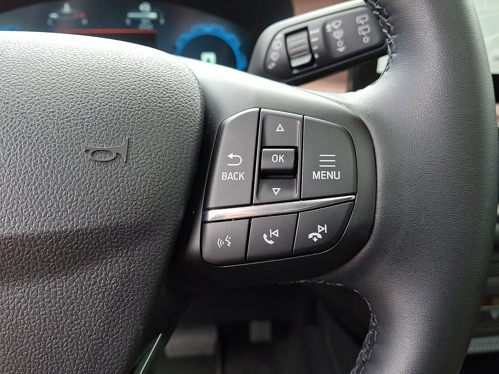 Certified 2025 Ford Bronco Sport Outer Banks w/ Outer Banks Tech Package+ AWD/4WD image 24