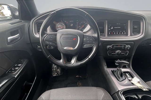 Used 2022 Dodge Charger SXT w/ Blacktop Package RWD image 5