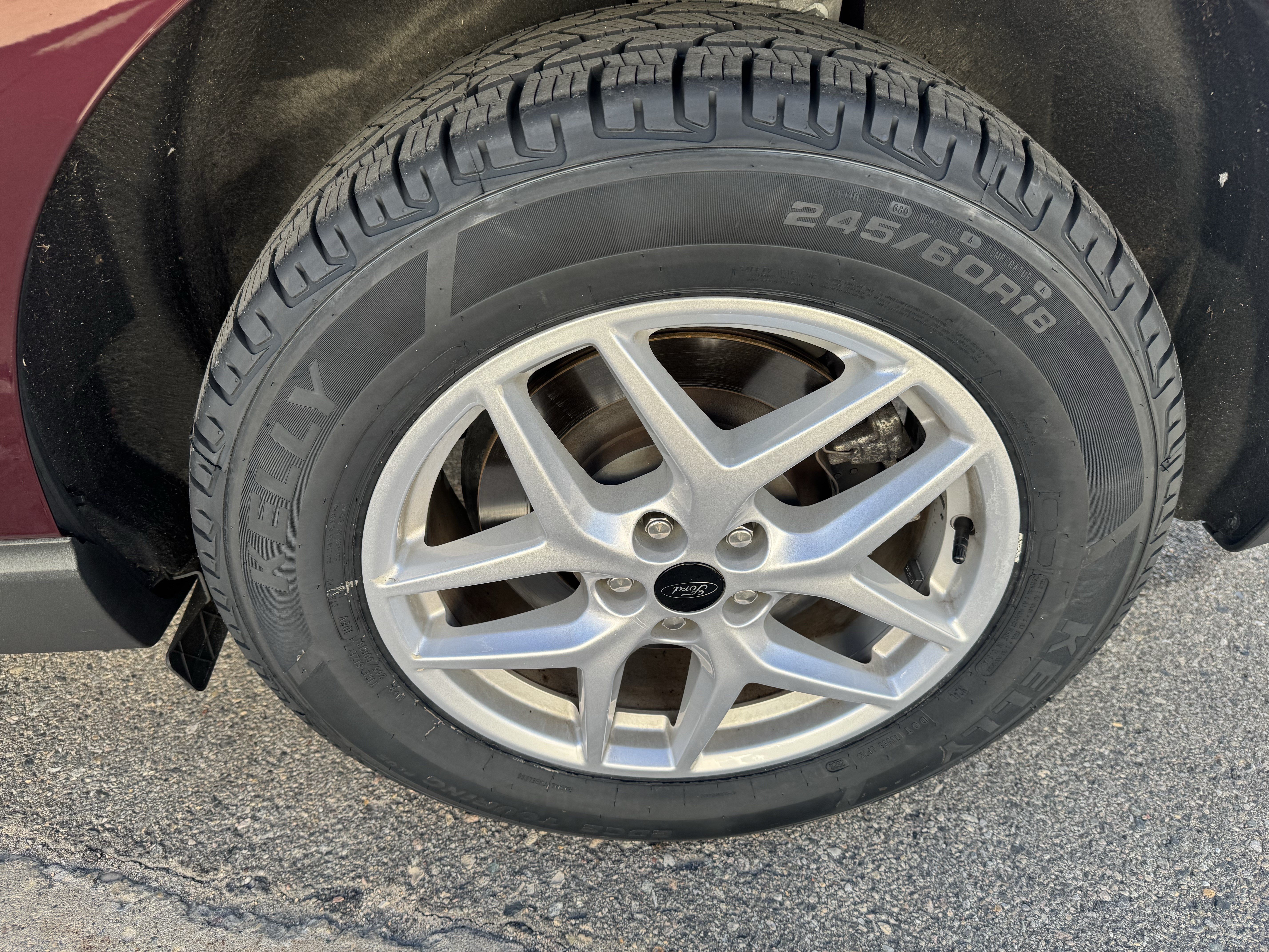 Certified 2023 Ford Edge SEL w/ Convenience Package AWD/4WD image 9