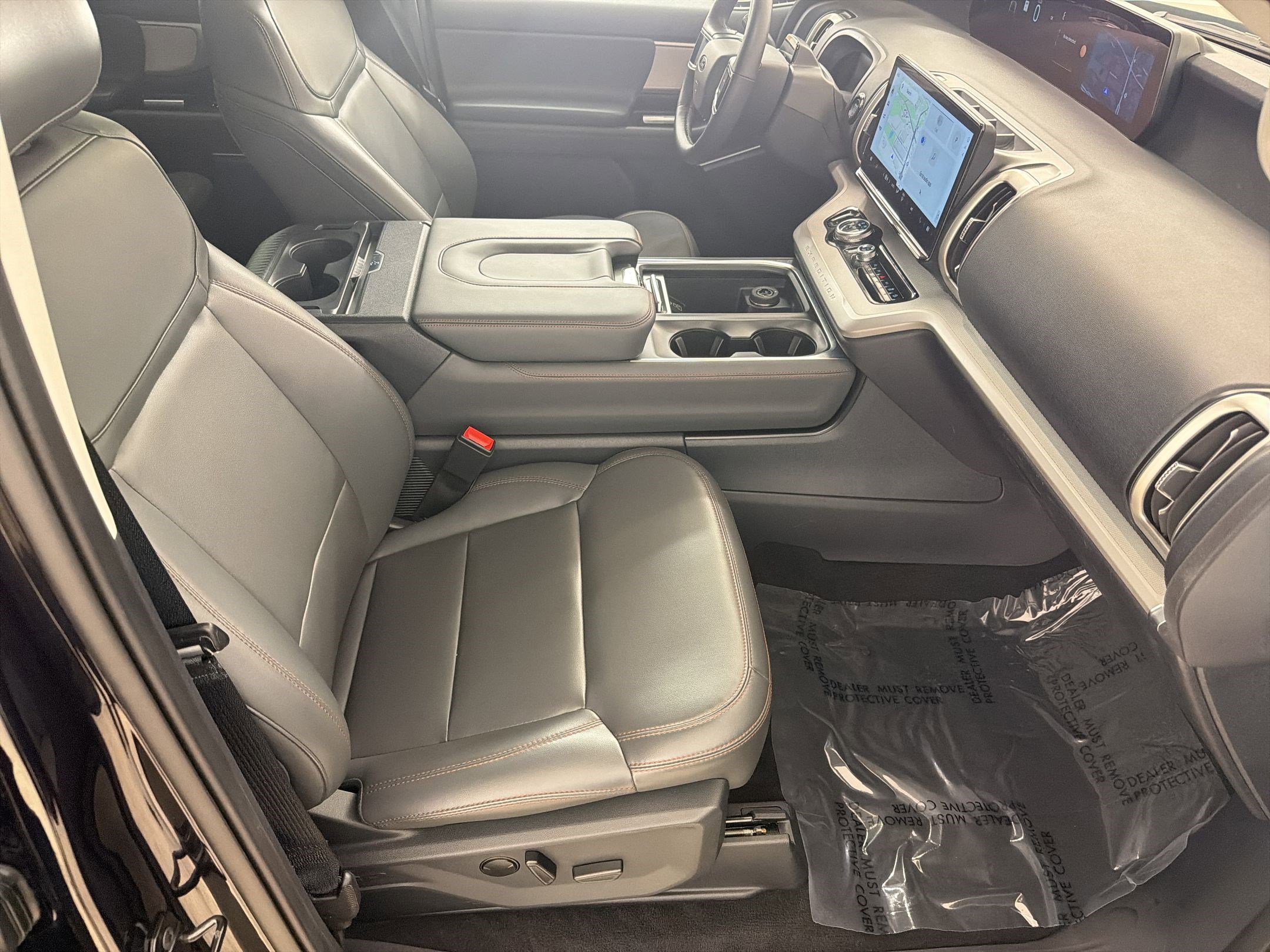 Certified 2025 Ford Expedition Active image 27