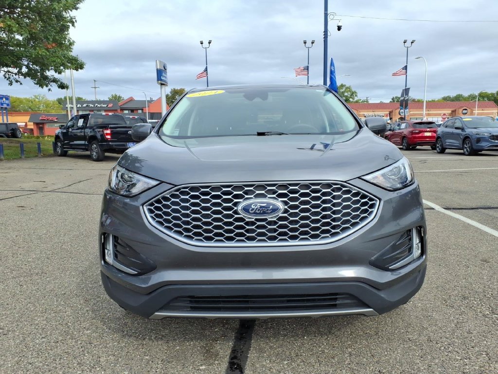 Certified 2024 Ford Edge SEL w/ Convenience Package AWD/4WD image 3