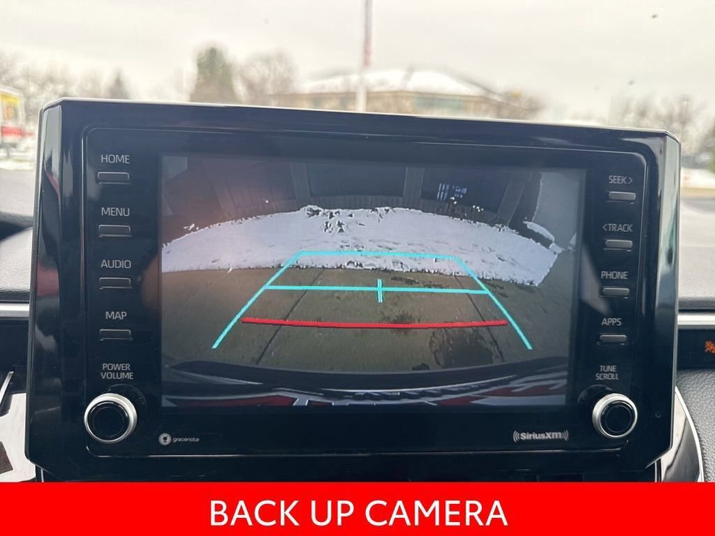 Used 2022 Toyota Corolla LE image 3