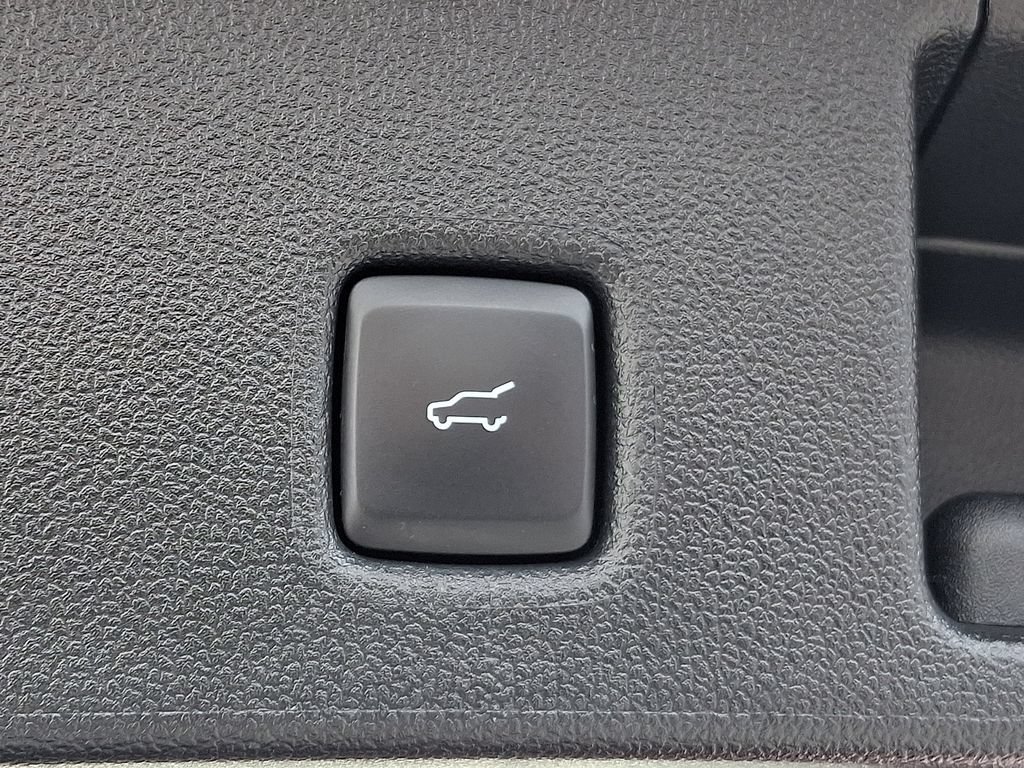 Certified 2024 Ford Escape Platinum w/ Premium Technology Package AWD/4WD image 29