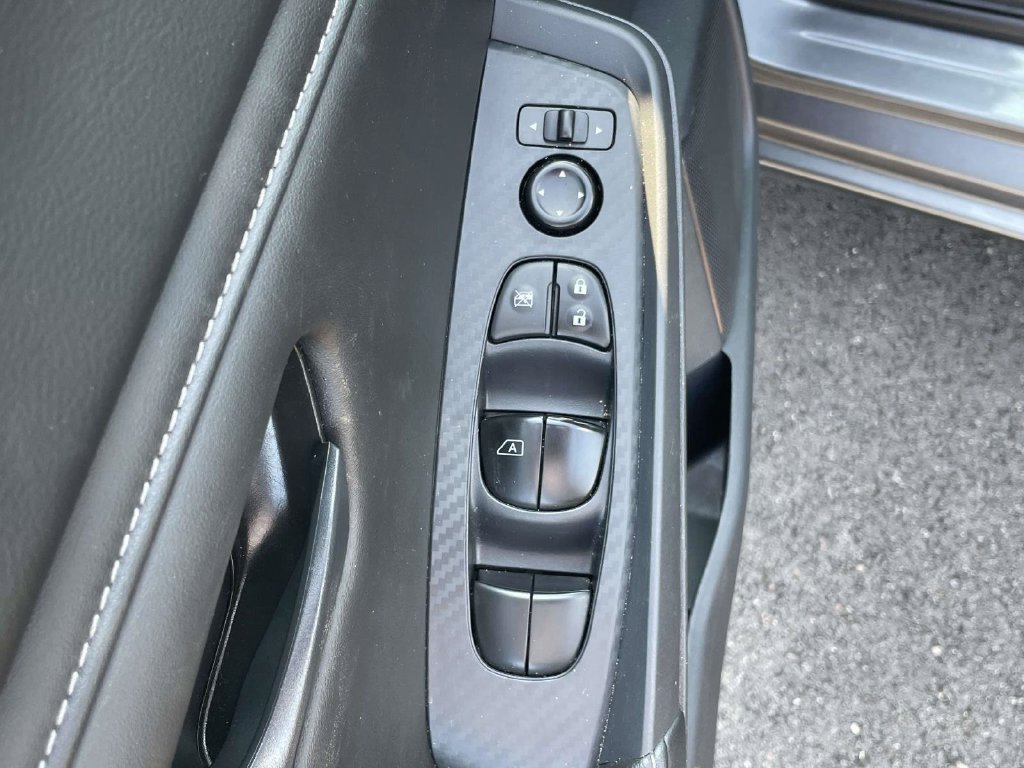 Used 2025 Nissan Sentra S FWD image 16