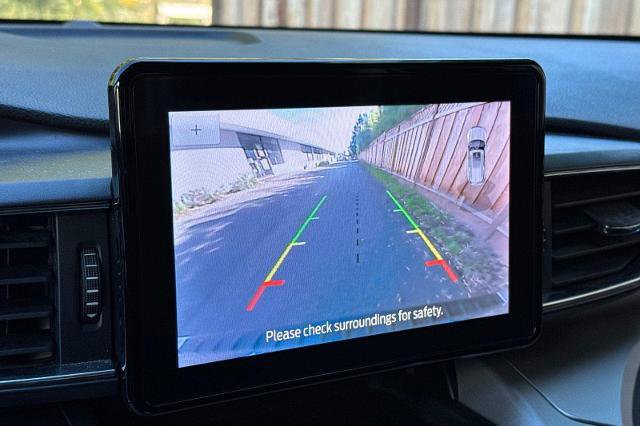 Certified 2023 Ford Explorer XLT w/ Equipment Group 202A image 16