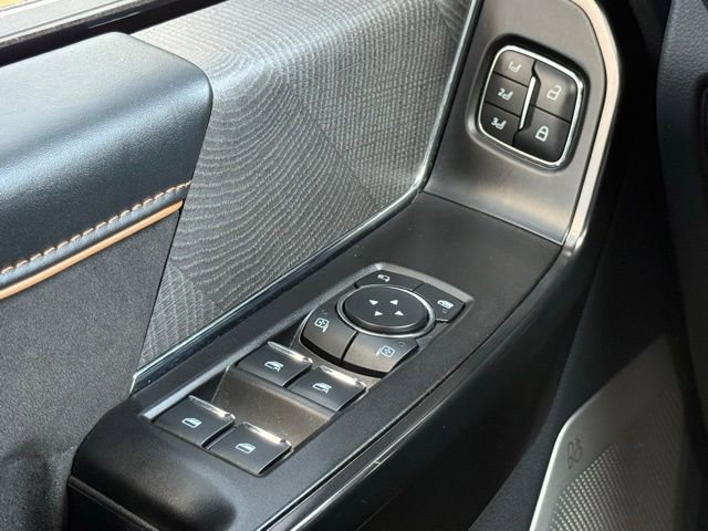 Certified 2022 Ford F150 Platinum w/ Equipment Group 701A High image 28