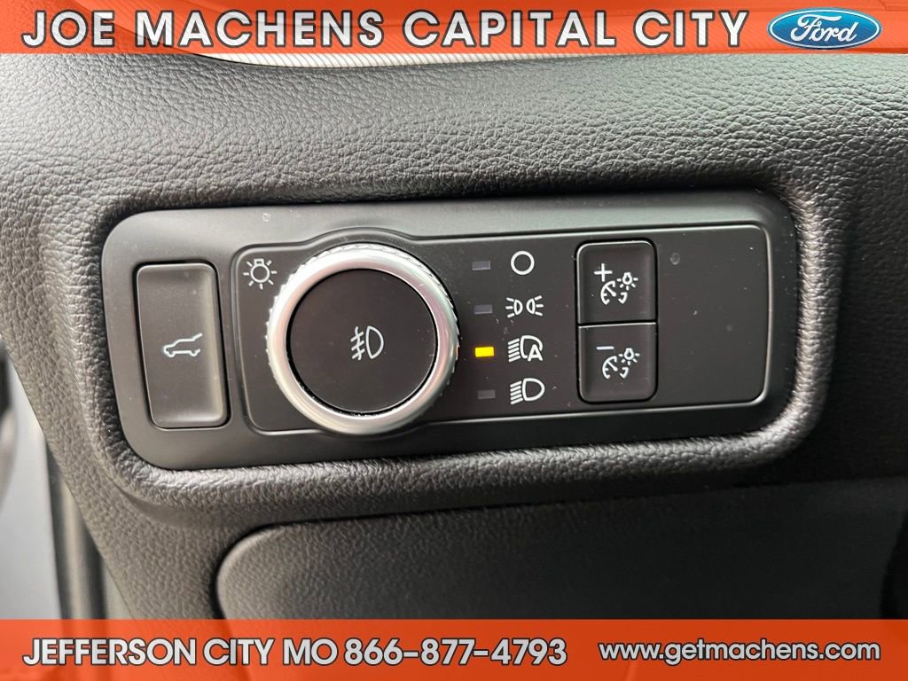 Certified 2022 Ford Explorer XLT w/ Equipment Group 202A image 23