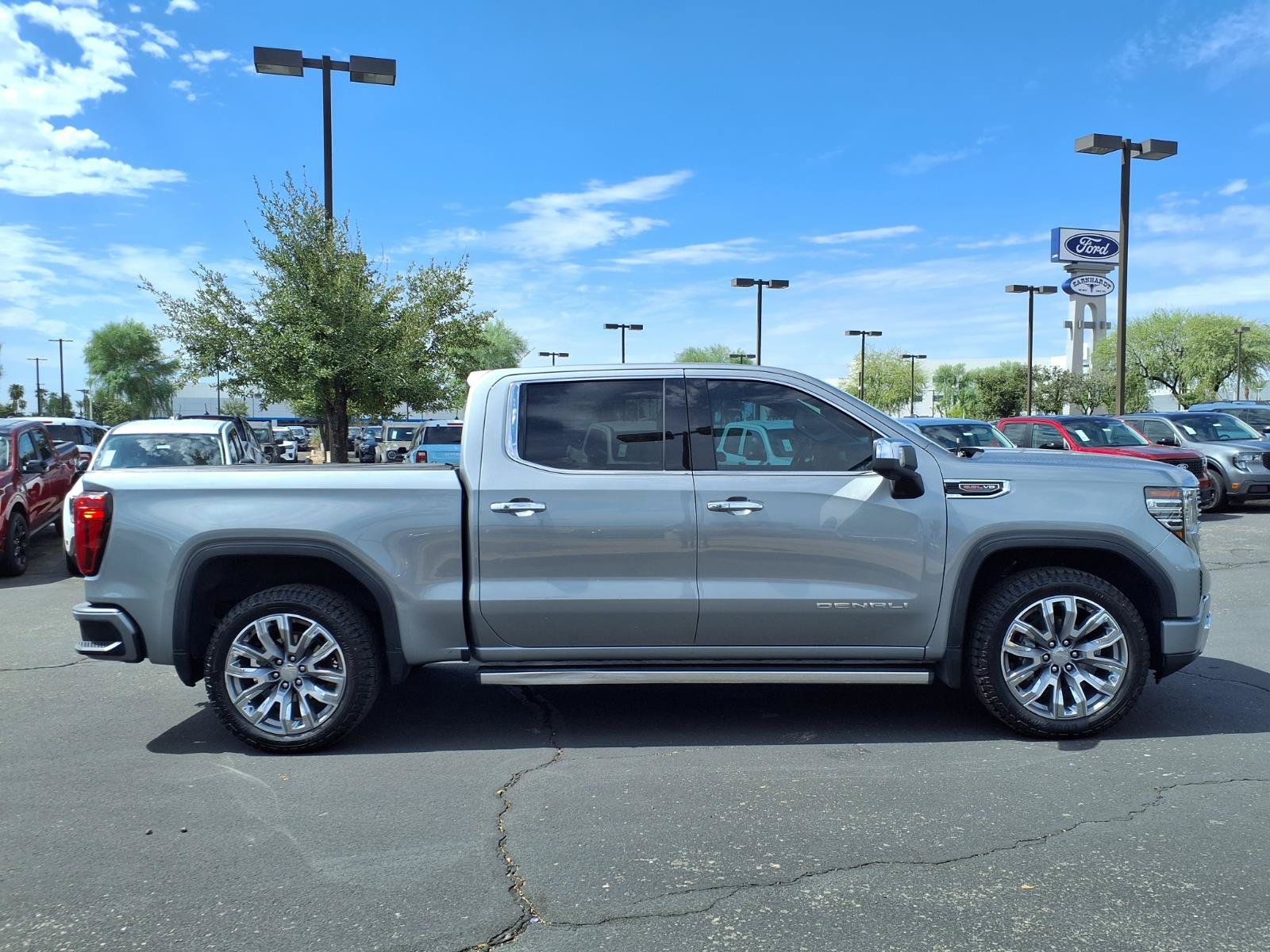Used 2024 GMC Sierra 1500 Denali w/ Denali Reserve Package AWD/4WD image 7