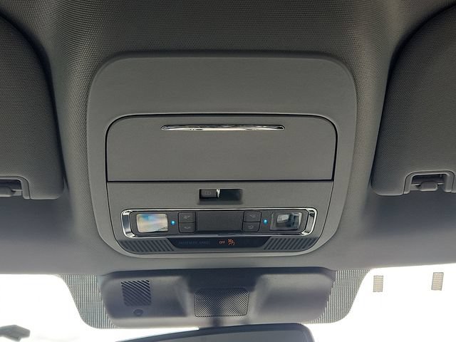 Certified 2025 Ford F150 Lariat w/ Equipment Group 501A Mid AWD/4WD image 19