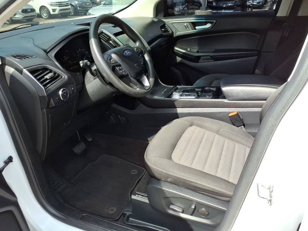 Certified 2020 Ford Edge SE FWD image 10
