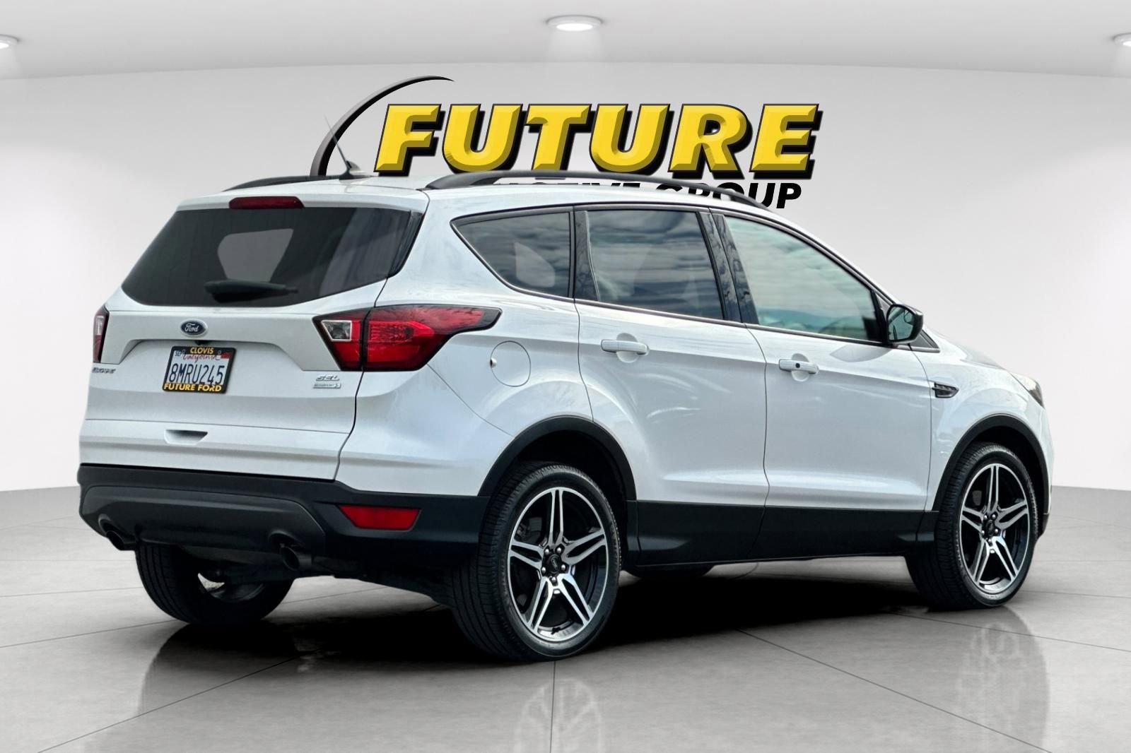 Certified 2019 Ford Escape SEL FWD image 3