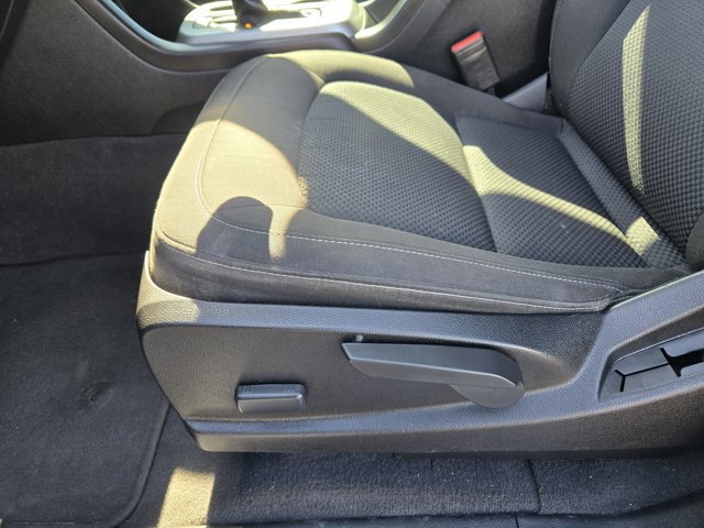 Used 2019 Chevrolet Colorado LT w/ LT Convenience Package image 21