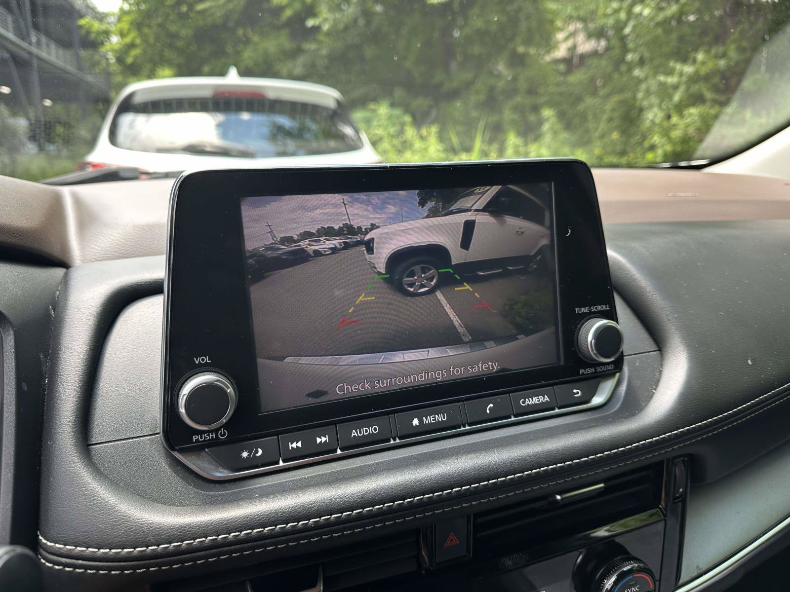 Used 2022 Nissan Rogue SV AWD/4WD image 20