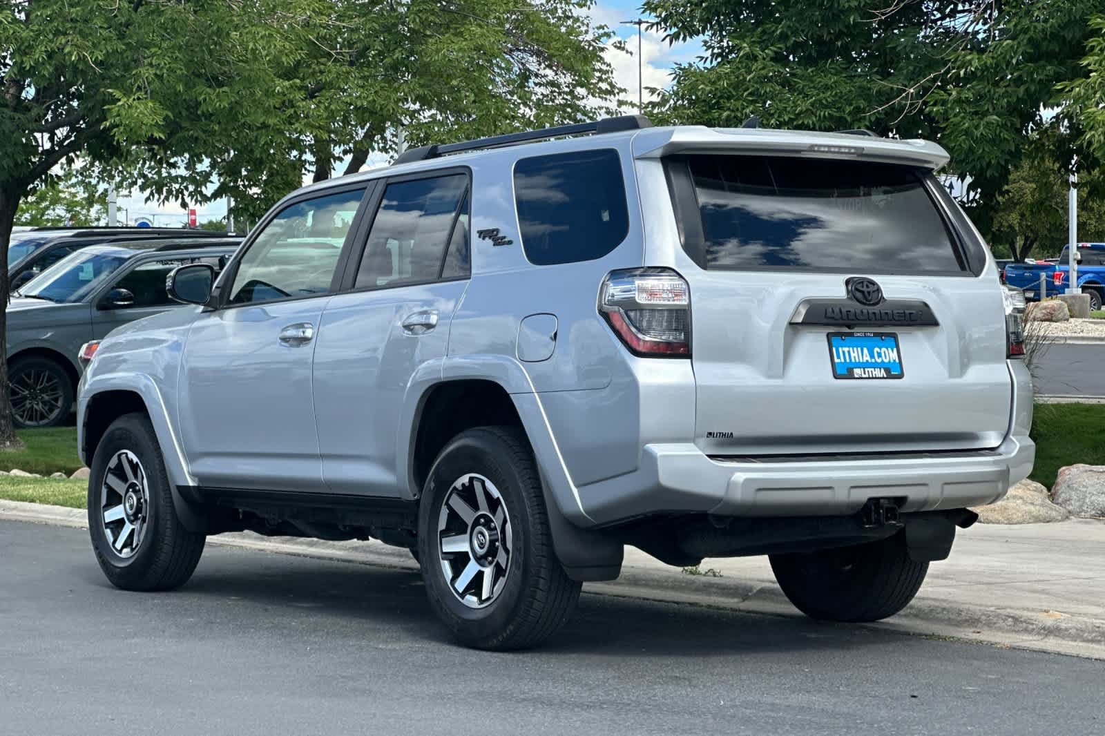 Used 2024 Toyota 4Runner TRD Off-Road Premium w/ Off Road Premium Plus Package AWD/4WD image 6