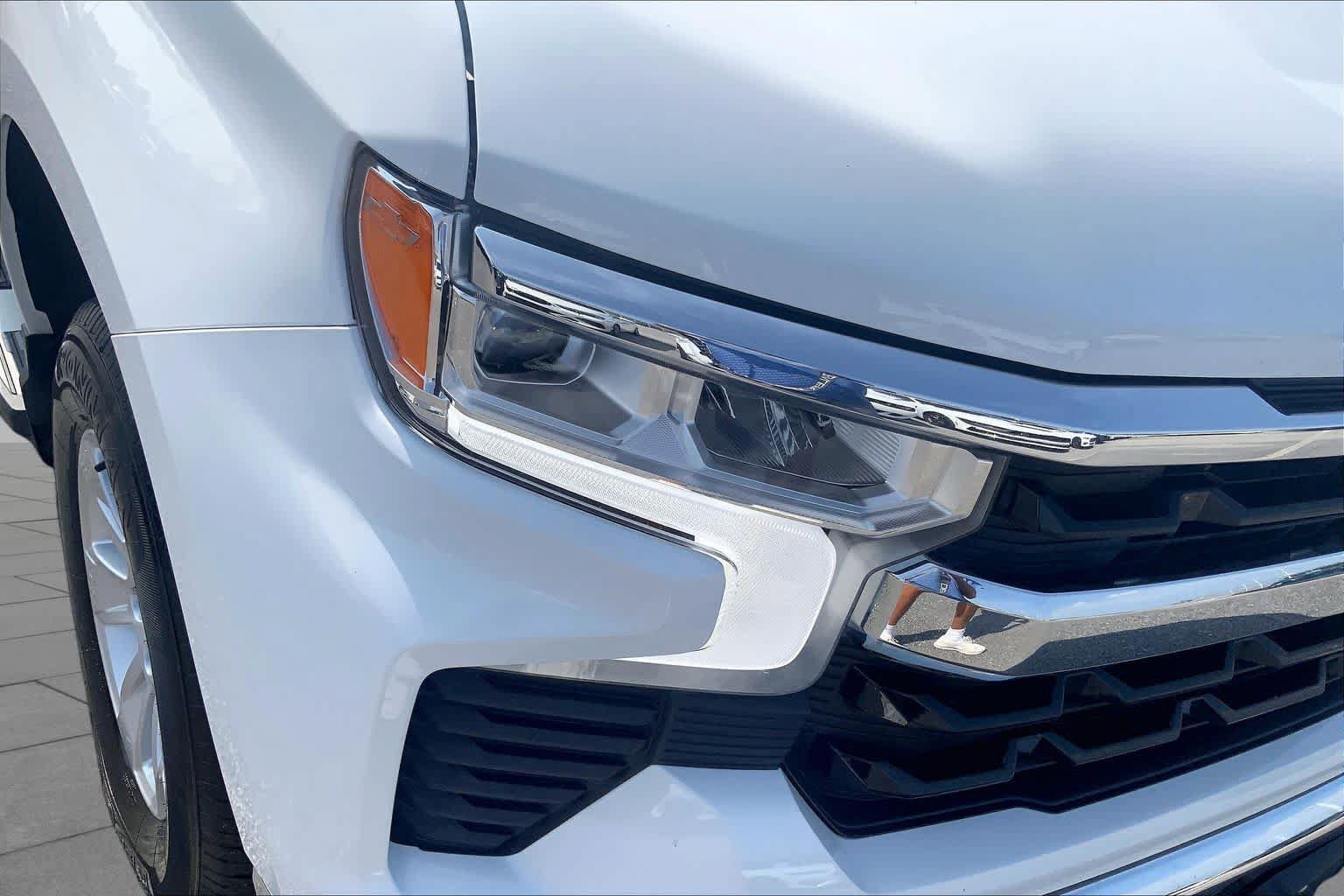 Used 2024 Chevrolet Silverado 1500 LT w/ Protection Package AWD/4WD image 28