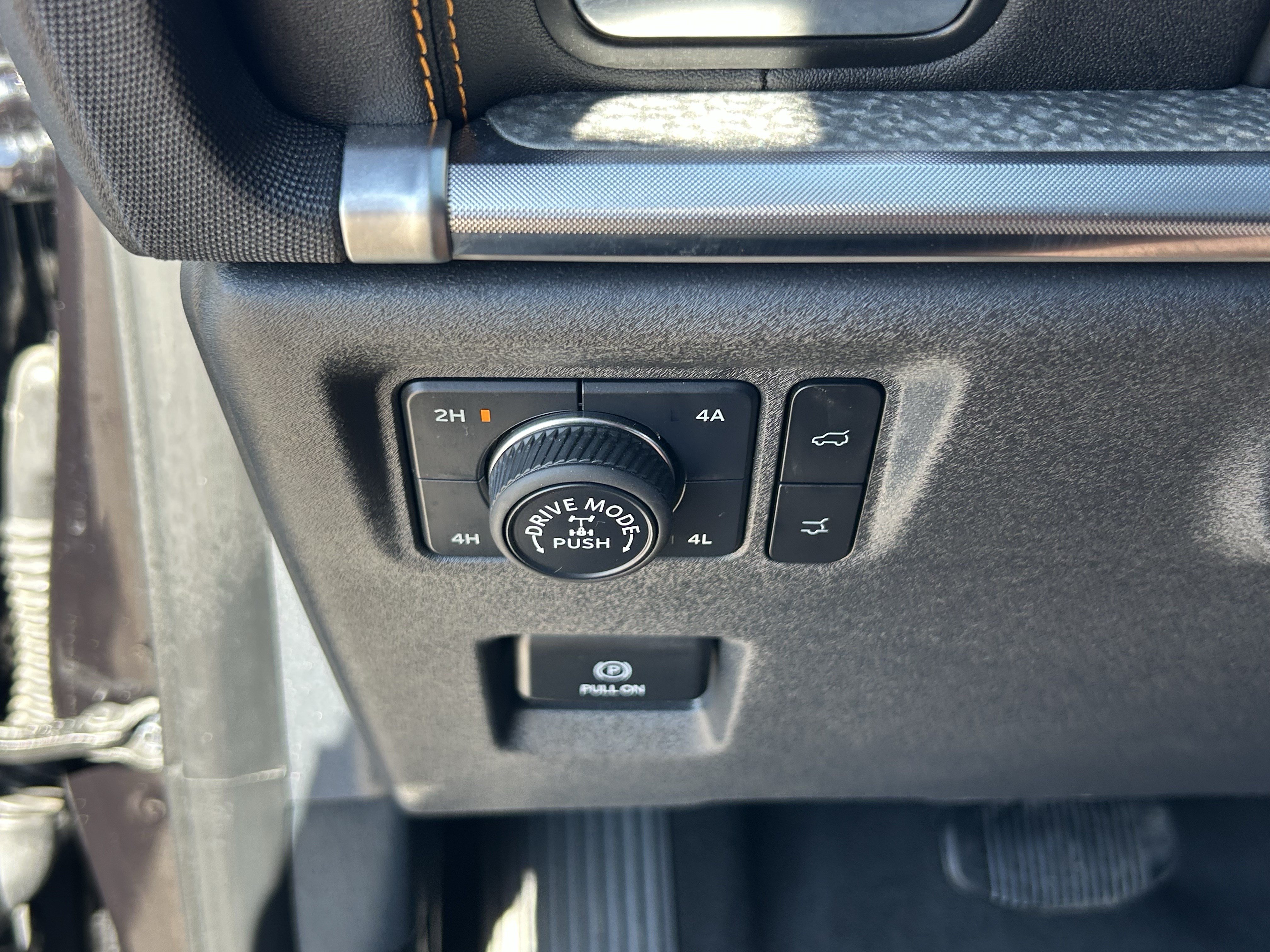 Certified 2025 Ford Expedition Tremor AWD/4WD image 33