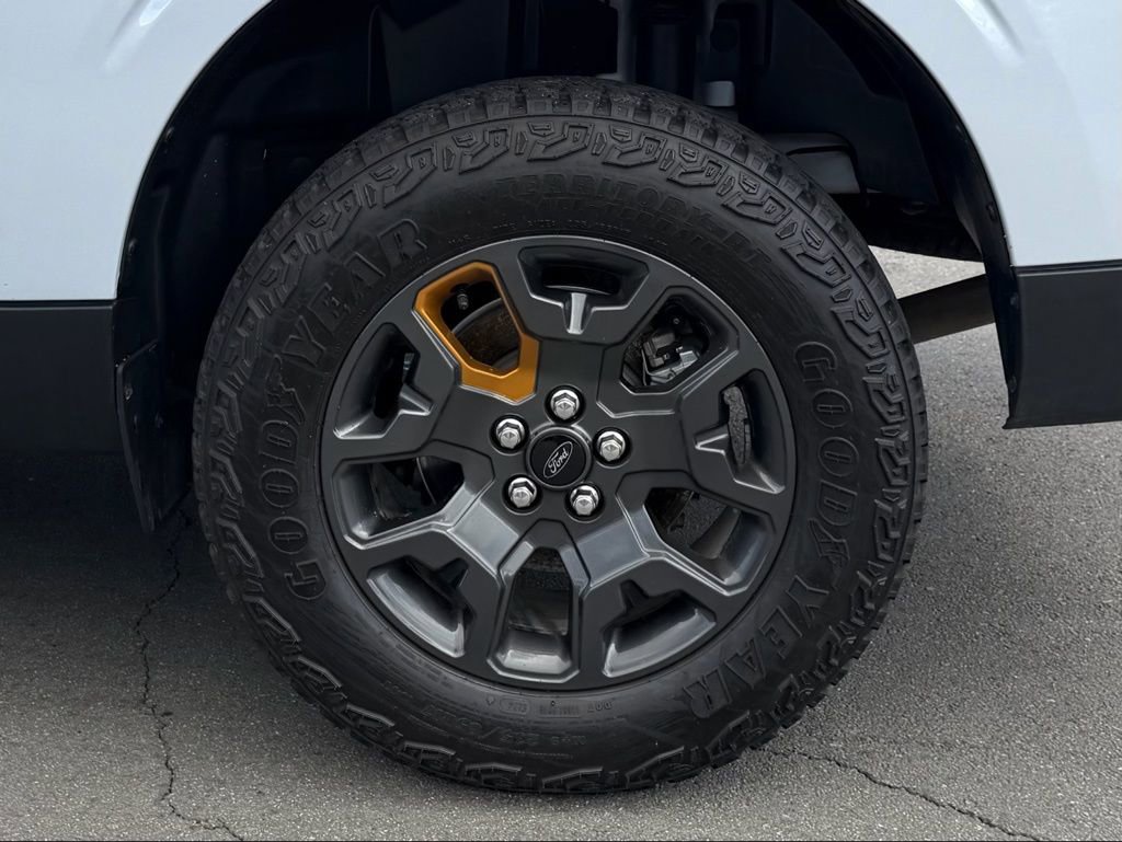 Certified 2025 Ford Maverick Tremor image 12