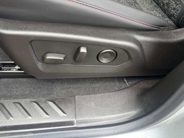 Used 2024 Chevrolet Colorado Z71 image 20