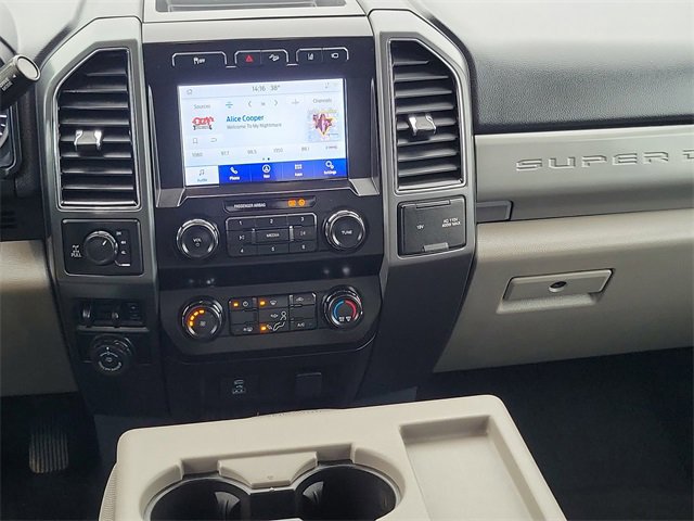 Certified 2022 Ford F350 XLT w/ Black Appearance Package image 31