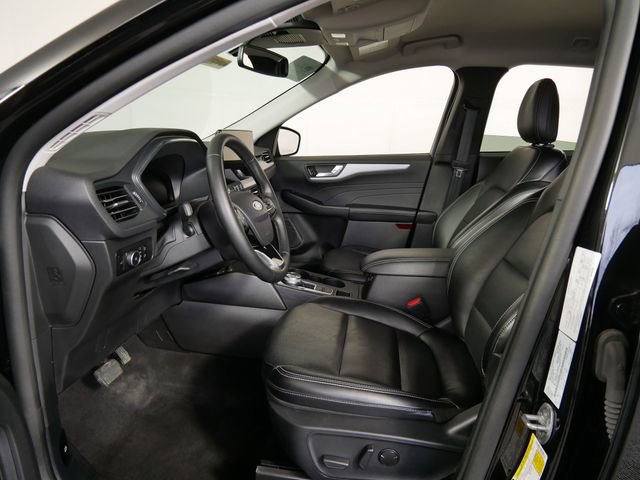 Certified 2025 Ford Escape Platinum image 15