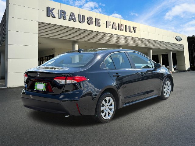 Used 2024 Toyota Corolla LE FWD image 8