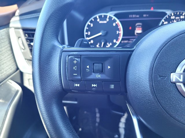 Used 2023 Nissan Rogue S FWD image 24