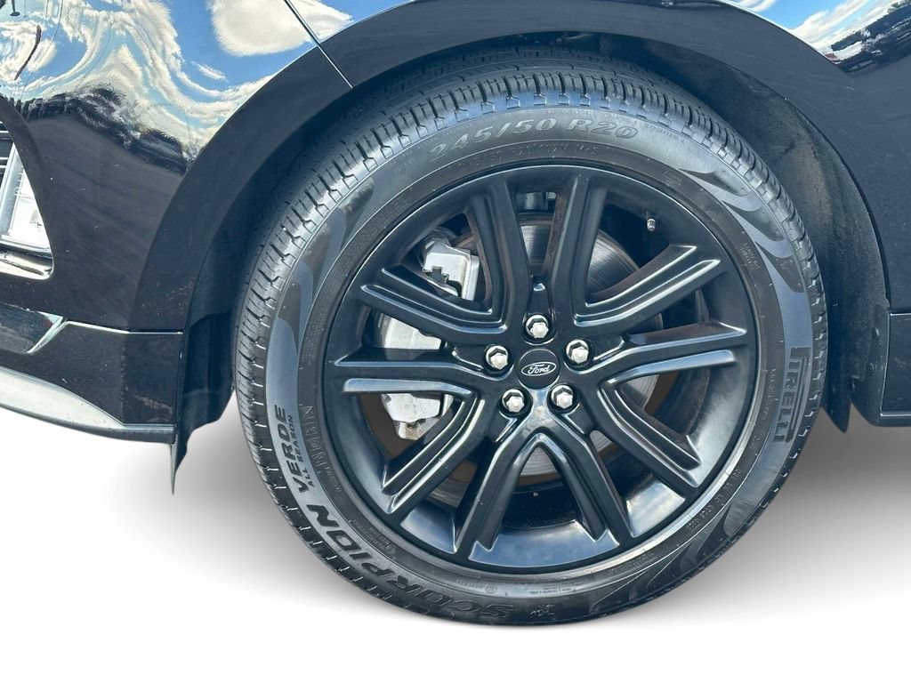 Certified 2024 Ford Edge ST-Line w/ Class II Trailer Tow Package AWD/4WD image 8