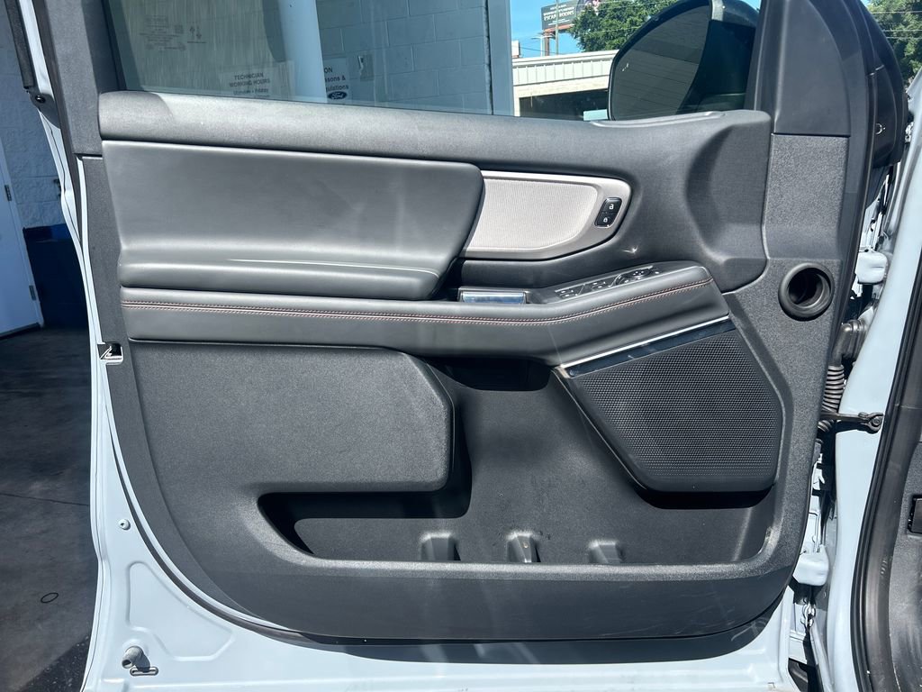 Certified 2025 Ford Expedition Active RWD image 7