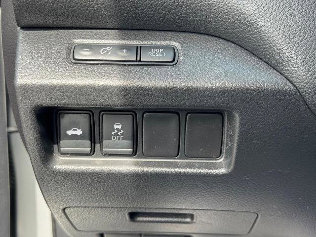 Used 2017 Nissan Altima 3.5 SR FWD image 20