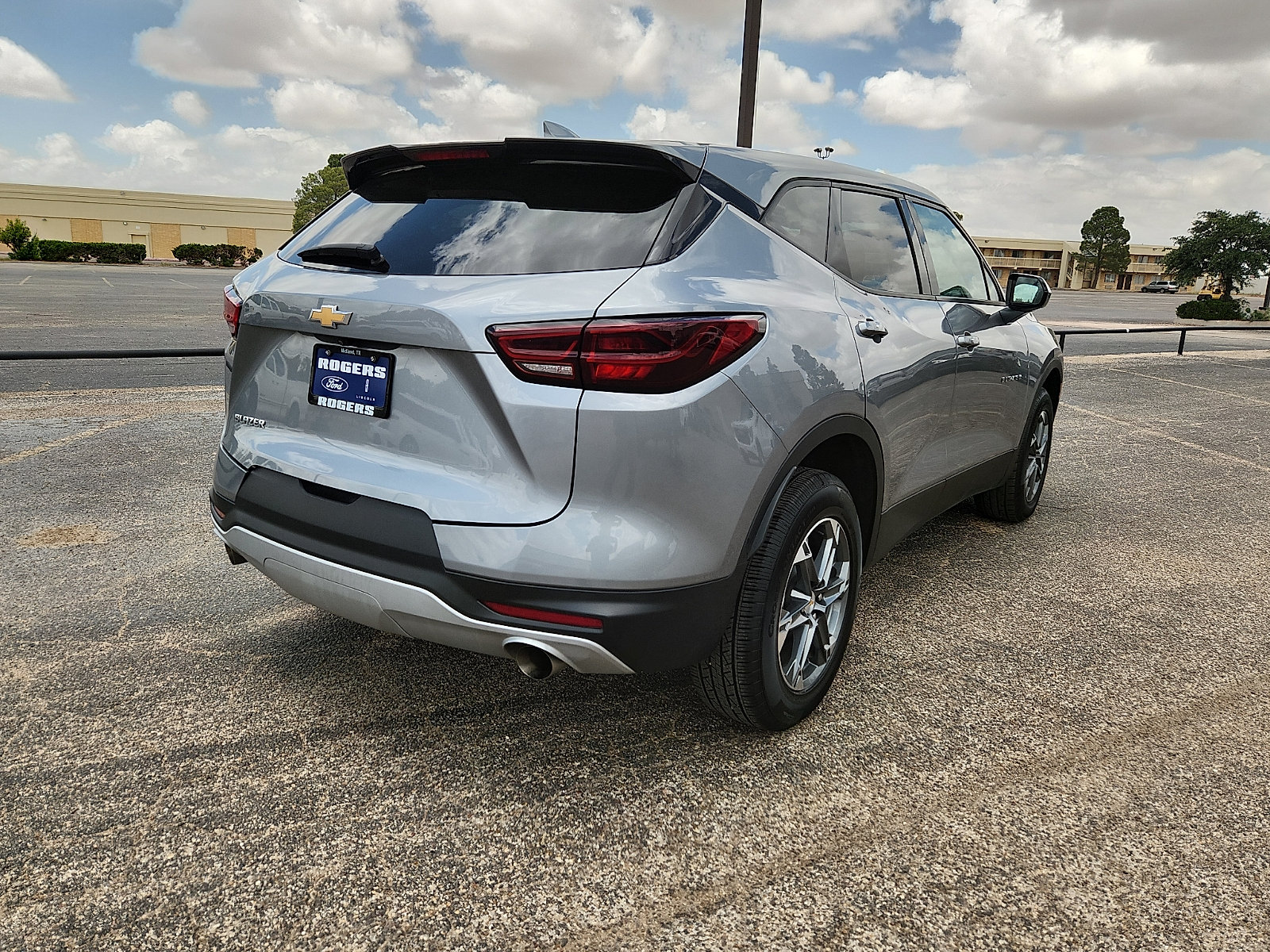 Used 2025 Chevrolet Blazer LT FWD image 7